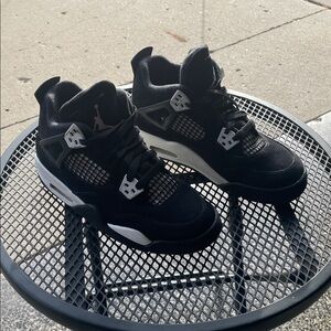 Nike Air Jordan 4 Retro White Thunder 4.5Y